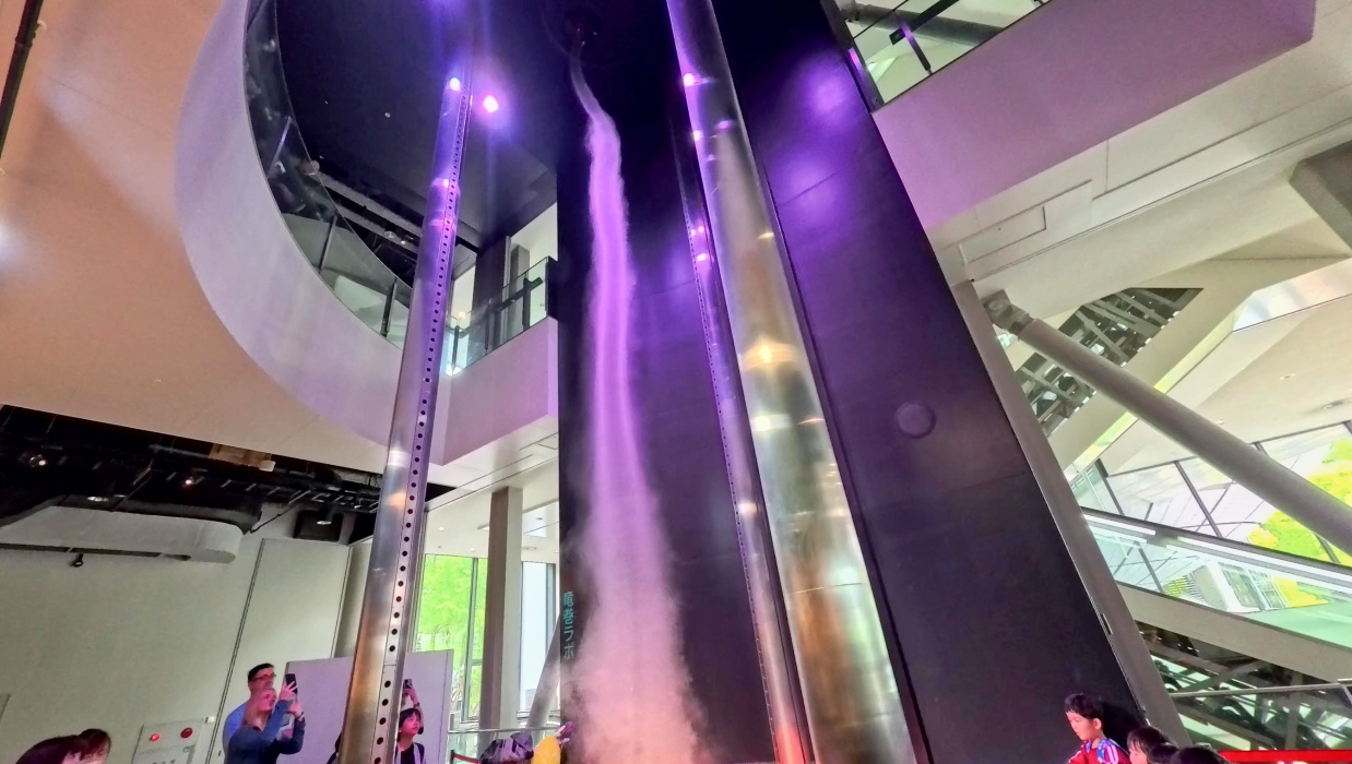 これも日本最大のデモ機