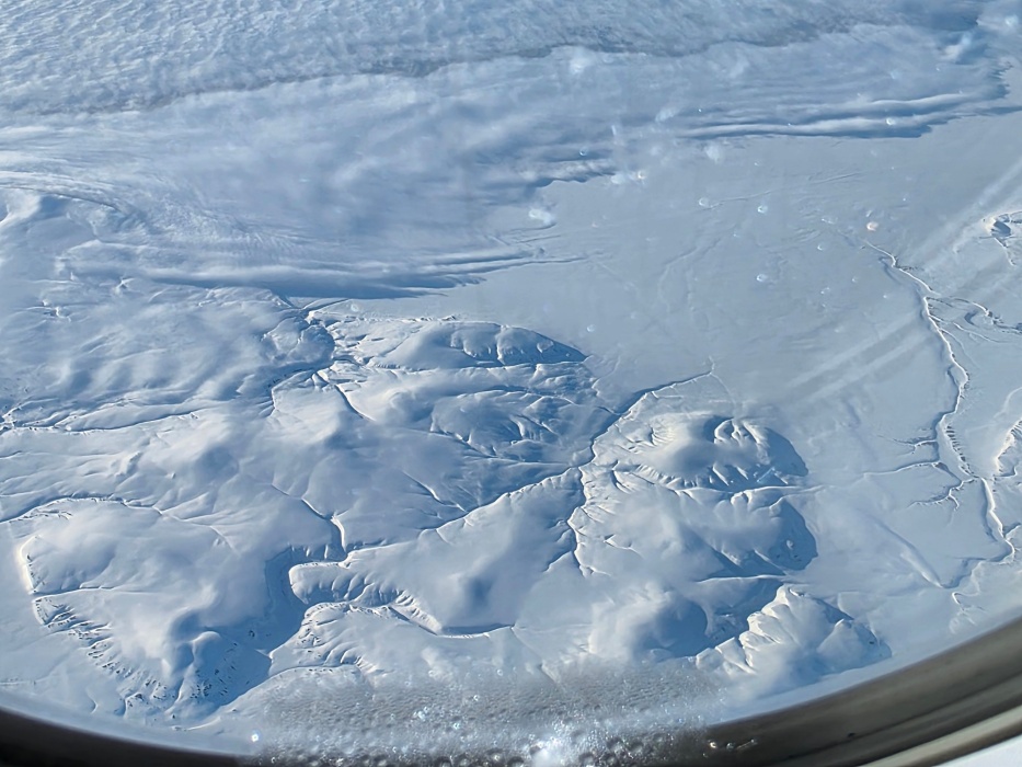 氷に覆われた島